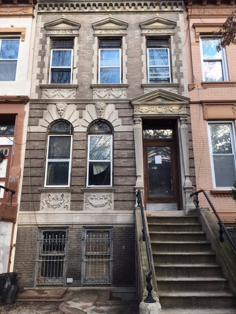 SouthBronx_Sobro_brownstone